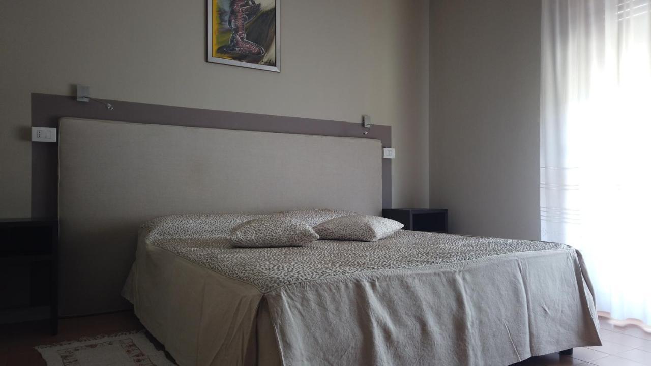 Hotel Cristina Verrayes Bagian luar foto